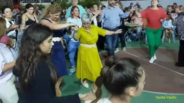 Στ' αποσκια του βασιλικού-Τώρα το κοντόβραδο-Μπρος γκρεμός καί πίσω ρέμα- Ελένη Βίτσα- Γιώρ. Βίτσας